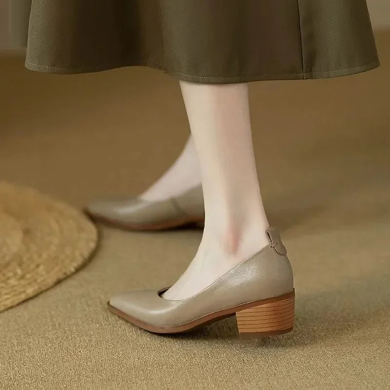 Scarlett&Claire™ | Helen Classic Pumps