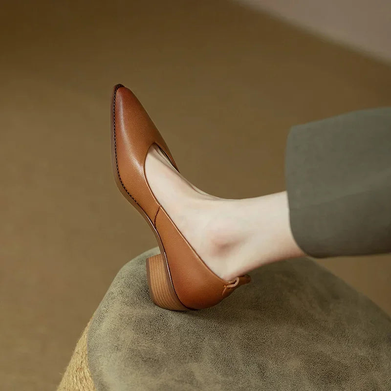 Scarlett&Claire™ | Helen Classic Pumps