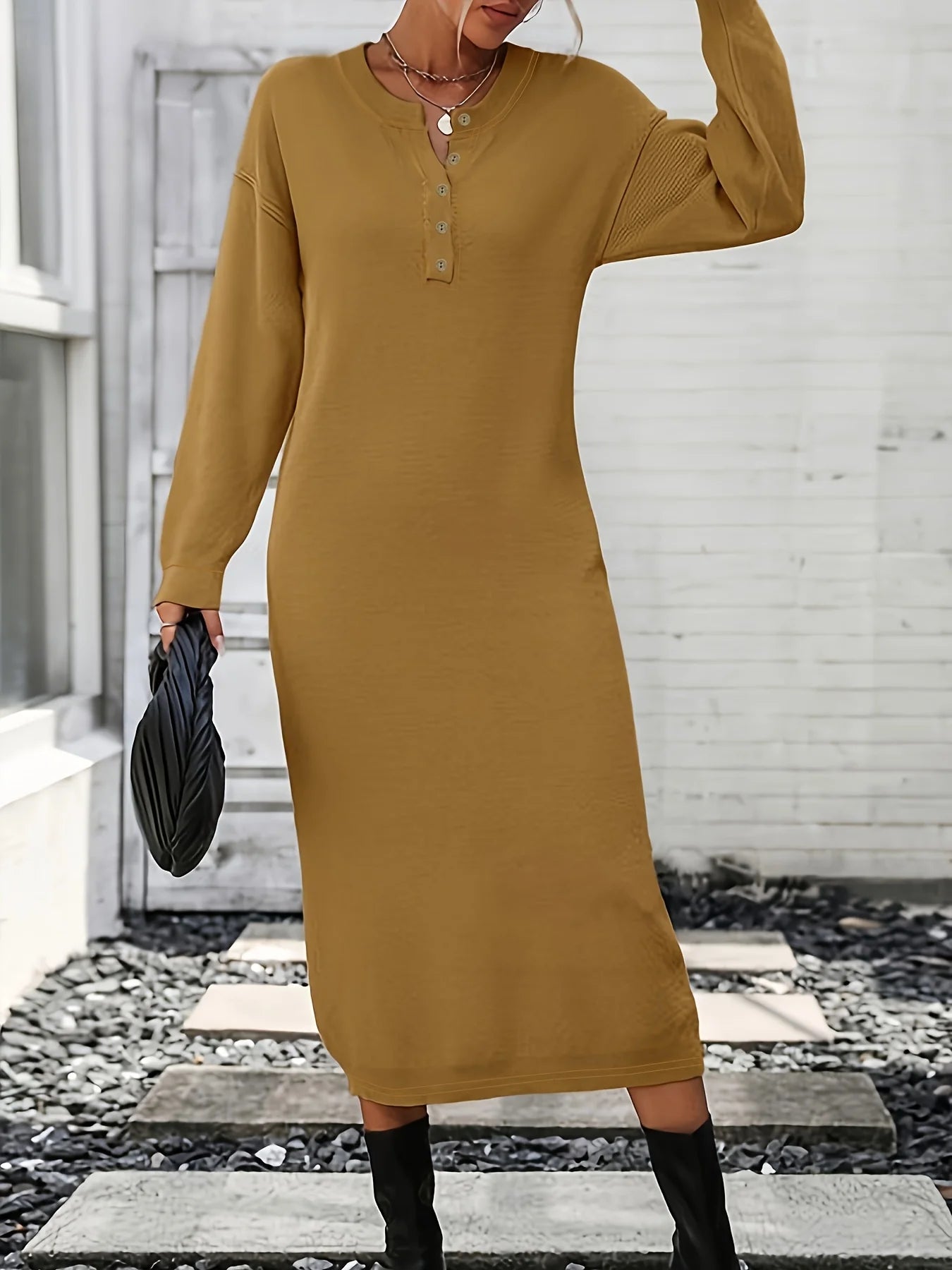Eveline | Classic Dress With Buttons and Belt