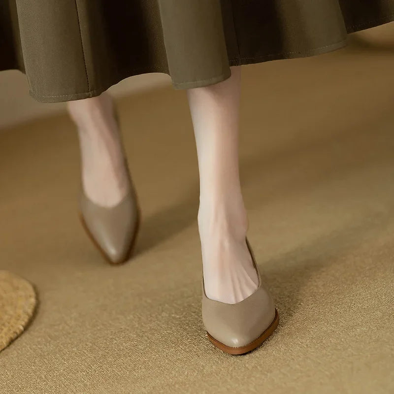Scarlett&Claire™ | Helen Classic Pumps