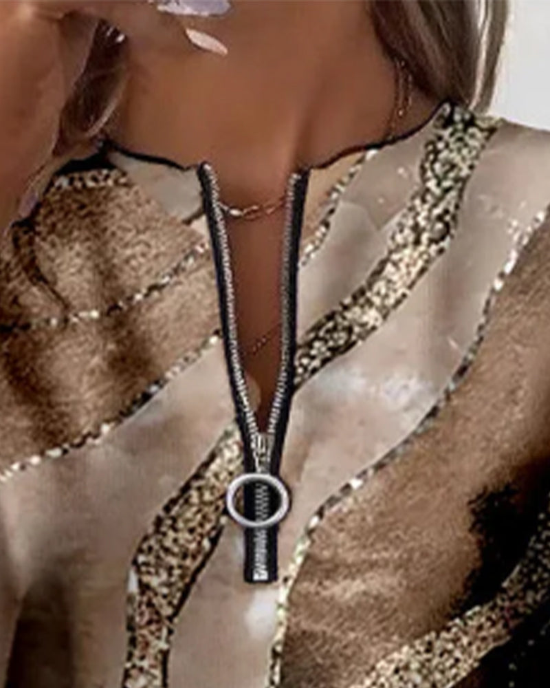 Victoria | Half-Zip Sweatshirt with Vintage Print