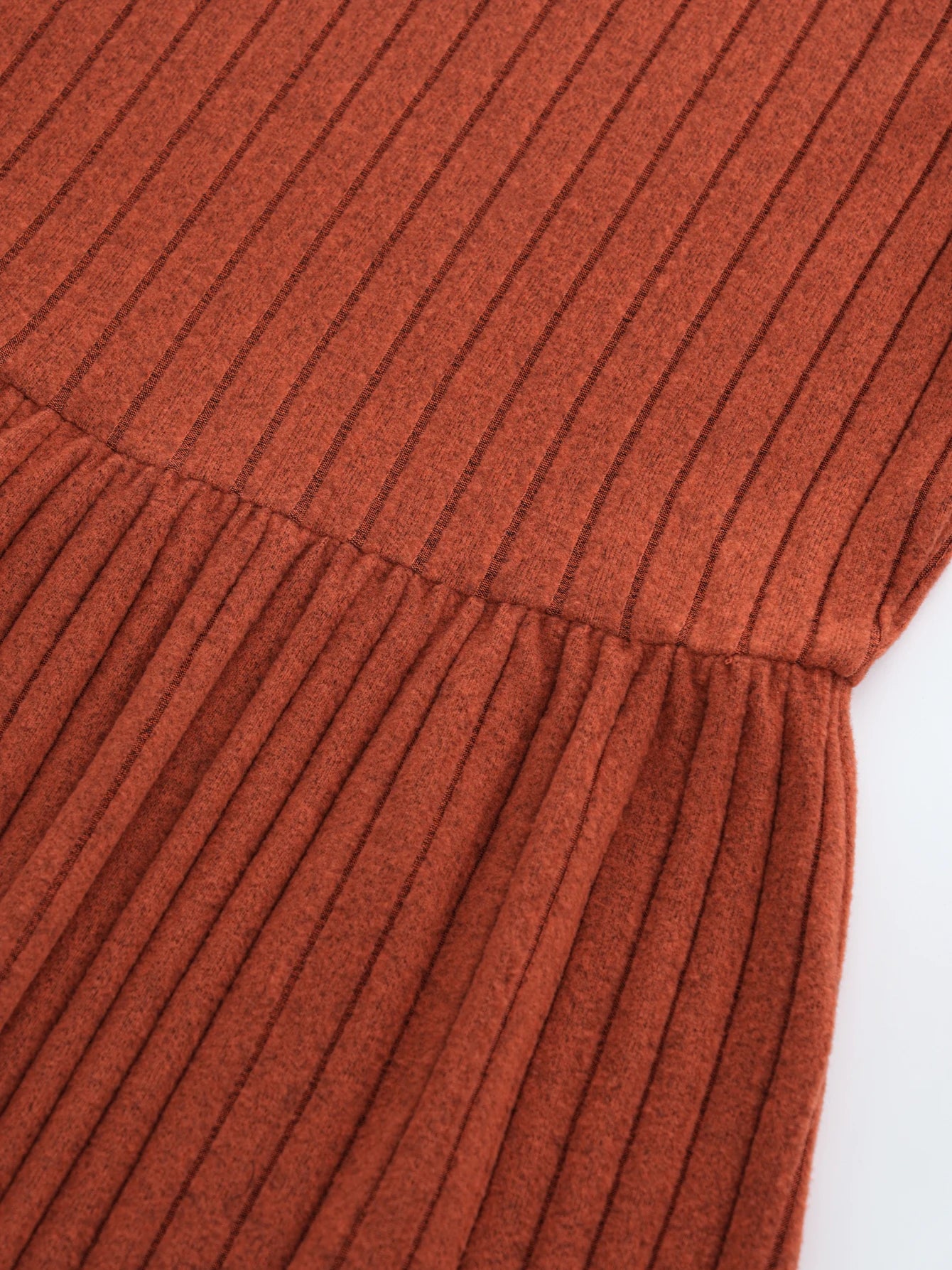 Kate | Flattering Winter Dress with Round Neckline