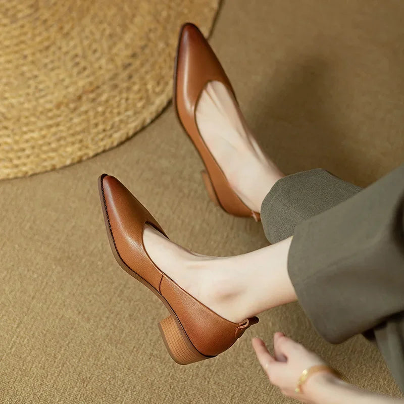 Scarlett&Claire™ | Helen Classic Pumps