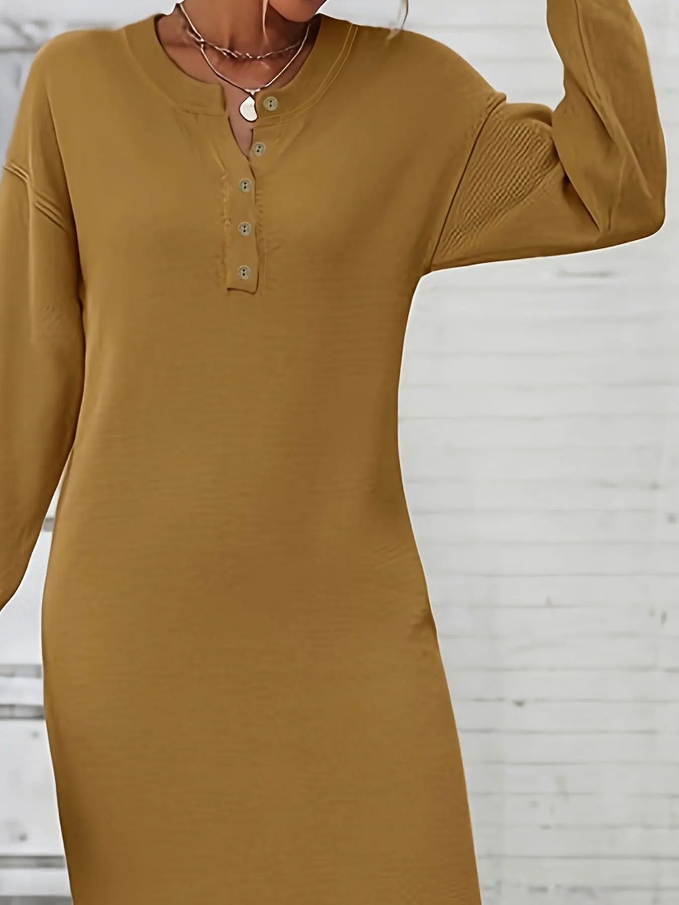 Eveline | Classic Dress With Buttons and Belt
