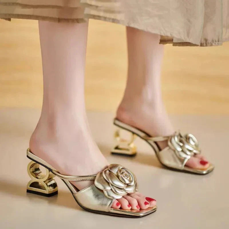 Scarlett&Claire™| Dera Floral Sandals