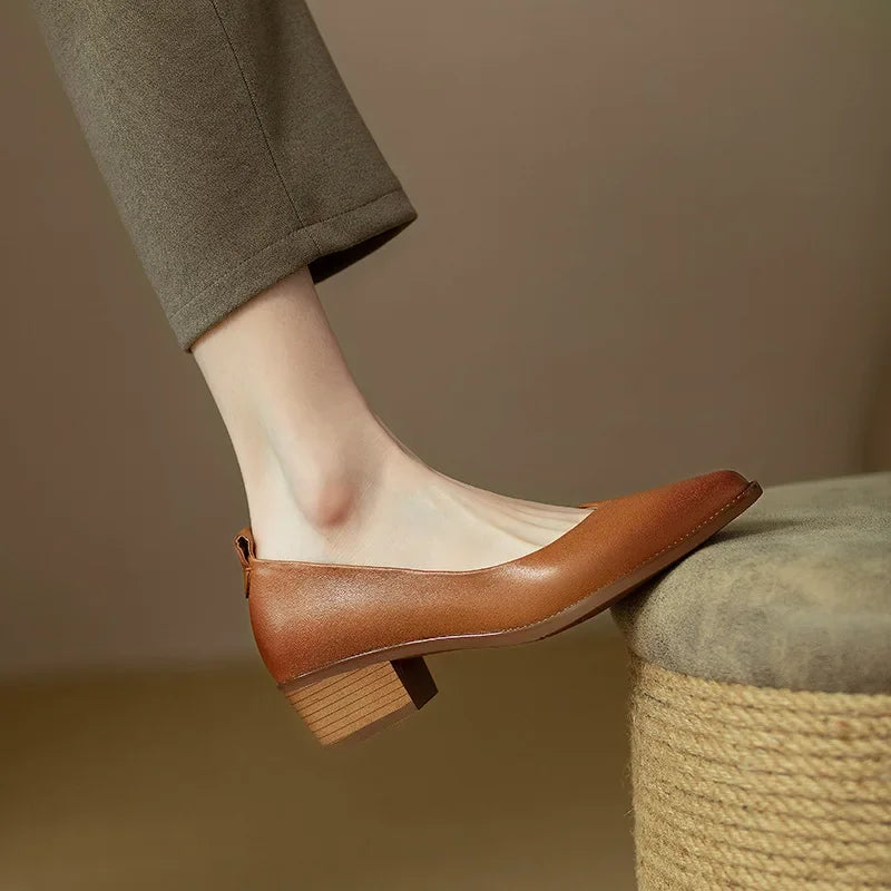 Scarlett&Claire™ | Helen Classic Pumps