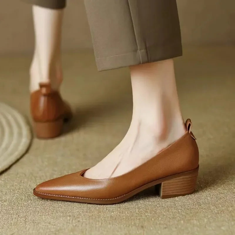 Scarlett&Claire™ | Helen Classic Pumps