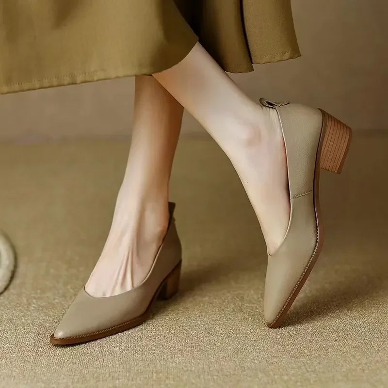 Scarlett&Claire™ | Helen Classic Pumps